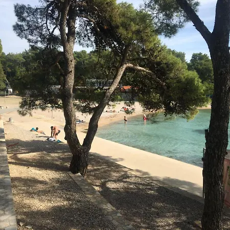 Biograd アパート